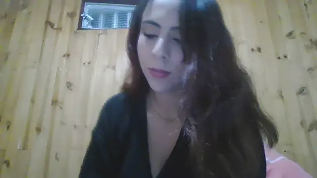 Snapshot of Roselingalvis13 chatting on 10.11.25 Roselingalvis13 online show from 10.11.25
