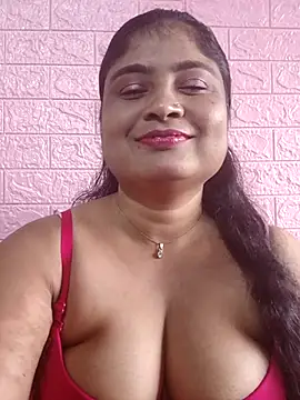 Snapshot of hornyriyanka chatting on 10.05.25 hornyriyanka online show from 10.05.25