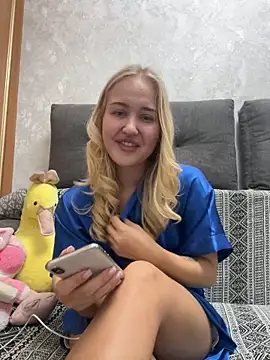 Snapshot of CandyVice chatting on 10.02.25 CandyVice online show from 10.02.25