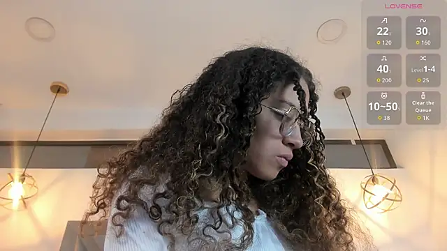 Snapshot of Hanna_Cornee_ chatting on 09.18.25 Hanna Cornee online show from 09.18.25