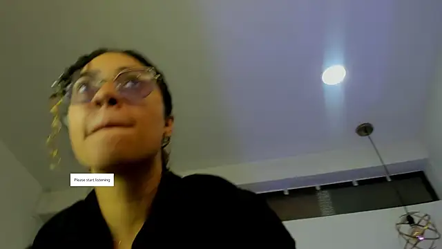 Snapshot of Hanna_Cornee_ chatting on 09.22.25 Hanna Cornee online show from 09.22.25