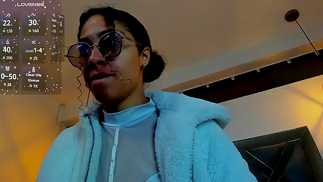 Snapshot of Hanna_Cornee_ chatting on 10.13.25 Hanna Cornee online show from 10.13.25