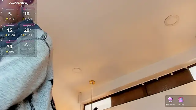 Snapshot of Hanna_Cornee_ chatting on 11.01.25 Hanna Cornee online show from 11.01.25