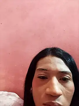 Snapshot of Kellye_hotTs chatting on 10.04.25 Kellye hotTs online show from 10.04.25