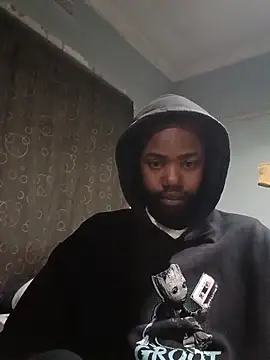 Snapshot of GhostYangempela chatting on 11.01.25 GhostYangempela online show from 11.01.25