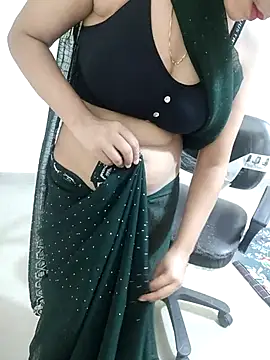 Snapshot of Pihu_Chopra chatting on 09.13.25 Pihu Chopra online show from 09.13.25