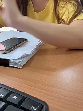 PhuongNhi21 online show from 09.11.25