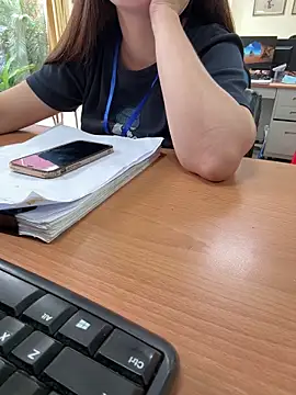 PhuongNhi21 online show from 09.12.25