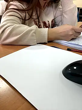 PhuongNhi21 online show from 11.22.25