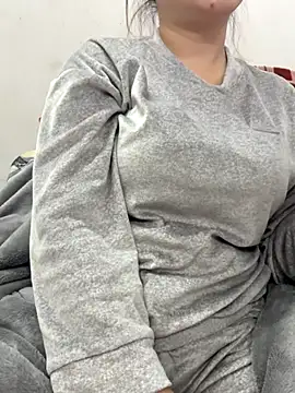 PhuongNhi21 online show from 11.24.25