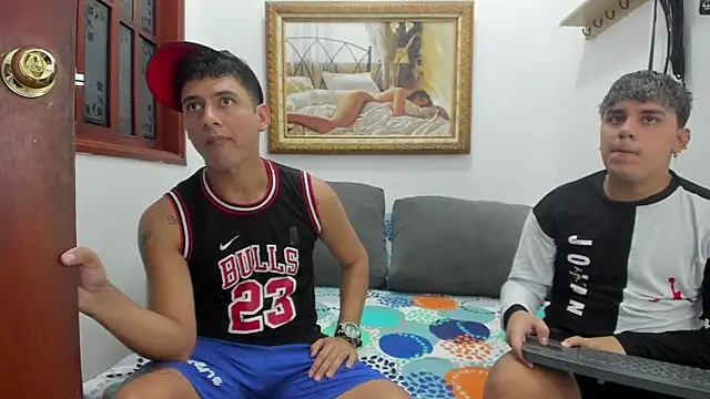 Snapshot of DavilANDkevin2 chatting on 10.01.25 DavilANDkevin2 online show from 10.01.25