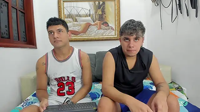 Snapshot of DavilANDkevin2 chatting on 10.04.25 DavilANDkevin2 online show from 10.04.25