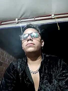 Snapshot of DavilANDkevin2 chatting on 10.23.25 DavilANDkevin2 online show from 10.23.25