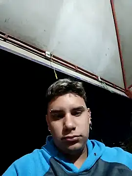 Snapshot of DavilANDkevin2 chatting on 10.25.25 DavilANDkevin2 online show from 10.25.25