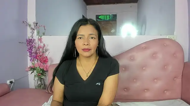 Snapshot of DianaOchoa_ chatting on 09.09.25 DianaOchoa online show from 09.09.25