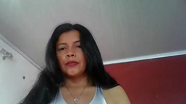 Snapshot of DianaOchoa_ chatting on 10.09.25 DianaOchoa online show from 10.09.25