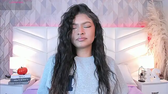 victoria   jonnes online show from 10.06.25