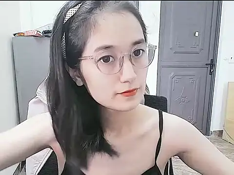 Shulee21 online show from 10.11.25