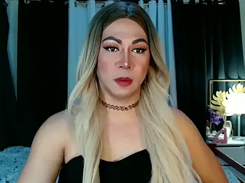 Snapshot of _Carmilla chatting on 09.20.25 Carmilla online show from 09.20.25