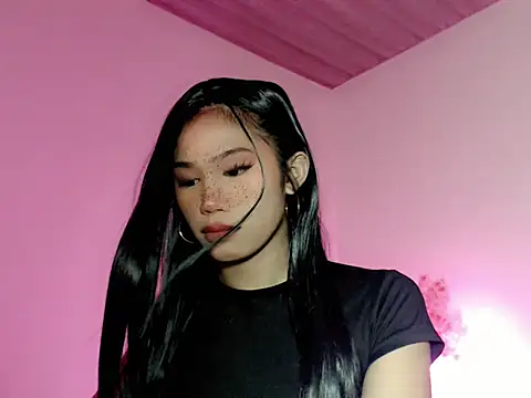 Snapshot of Maxine_Sucks chatting on 10.08.25 Maxine Sucks online show from 10.08.25