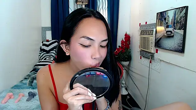 Snapshot of Goddess_Isabel chatting on 09.29.25 Goddess Isabel online show from 09.29.25