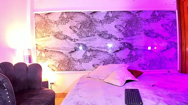 miss daphnevega online show from 12.03.25