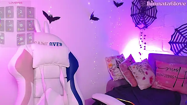 hinnata lovely online show from 10.30.25