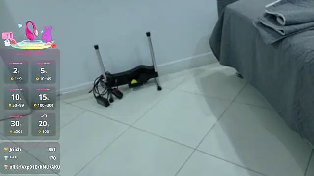 BeccaReedd online show from 09.09.25