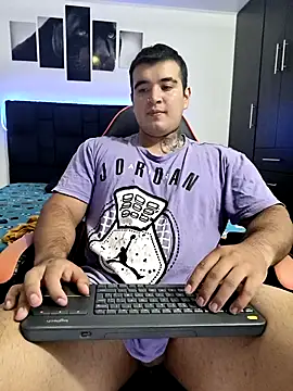 Snapshot of thiago__cp01 chatting on 10.12.25 thiago  cp01 online show from 10.12.25