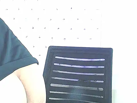 Snapshot of marcusblade chatting on 09.30.25 marcusblade online show from 09.30.25