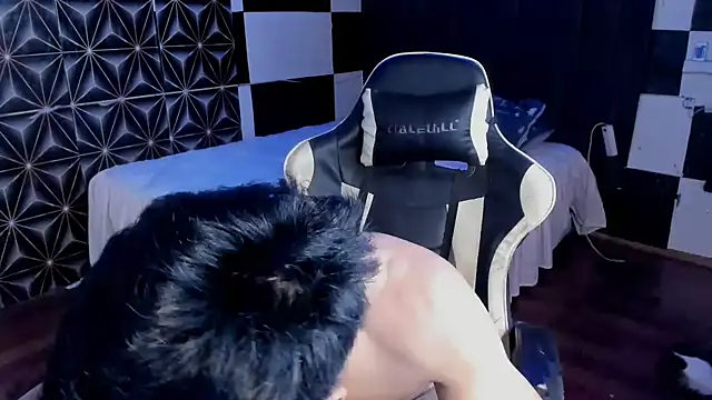 Snapshot of AsianHotBODYY chatting on 10.07.25 AsianHotBODYY online show from 10.07.25