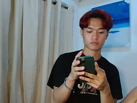 Snapshot of ur_little_secret chatting on 10.15.25 ur little secret online show from 10.15.25