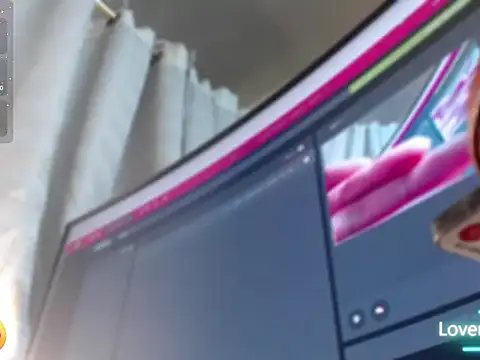 Snapshot of cute_vanessa12 chatting on 11.11.25 cute vanessa12 online show from 11.11.25