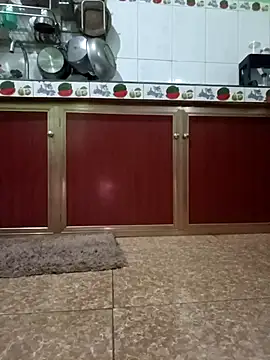 Snapshot of SexyQueen99 chatting on 09.17.25 SexyQueen99 online show from 09.17.25