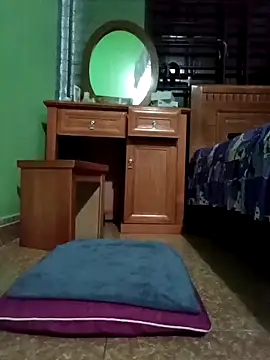 Snapshot of SexyQueen99 chatting on 10.02.25 SexyQueen99 online show from 10.02.25