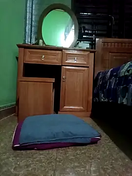 Snapshot of SexyQueen99 chatting on 10.10.25 SexyQueen99 online show from 10.10.25