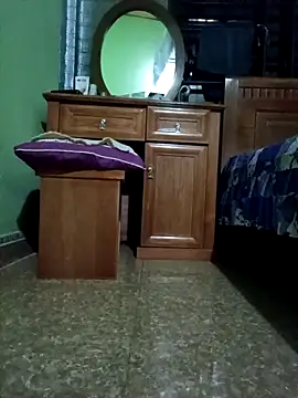 Snapshot of SexyQueen99 chatting on 10.14.25 SexyQueen99 online show from 10.14.25