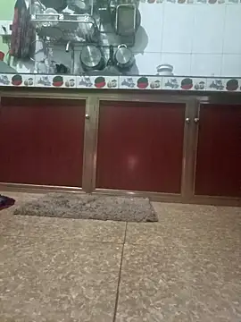 Snapshot of SexyQueen99 chatting on 10.15.25 SexyQueen99 online show from 10.15.25