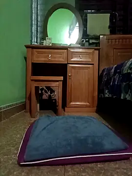 Snapshot of SexyQueen99 chatting on 10.18.25 SexyQueen99 online show from 10.18.25