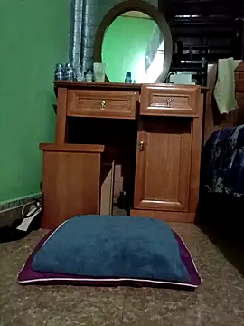 Snapshot of SexyQueen99 chatting on 11.15.25 SexyQueen99 online show from 11.15.25