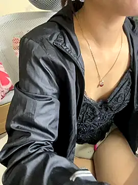 Mina048 online show from 11.27.25