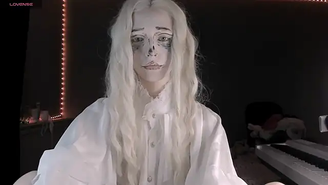 Snapshot of MelissaReis chatting on 11.01.25 MelissaReis online show from 11.01.25