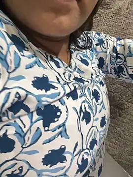 Snapshot of sexyriya____ chatting on 09.21.25 sexyriya online show from 09.21.25