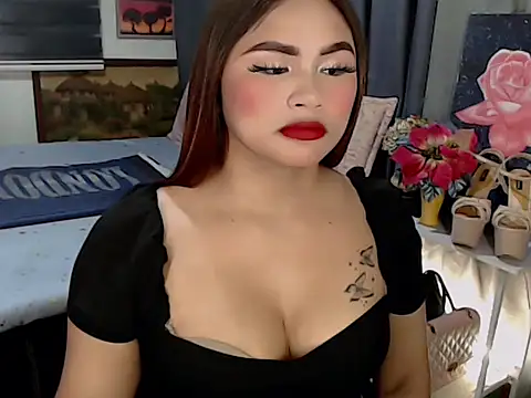 Snapshot of Candice_cummer chatting on 10.25.25 Candice cummer online show from 10.25.25