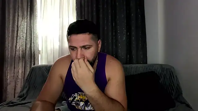 Gold Alpha Boy online show from 11.06.25