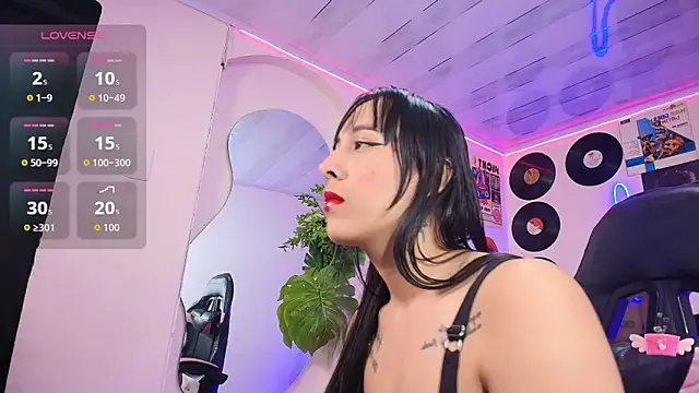 saori katusmi online show from 10.28.25