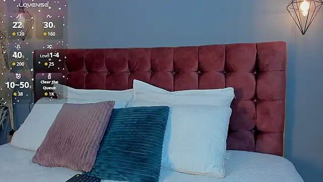 Tania 77  online show from 12.02.25