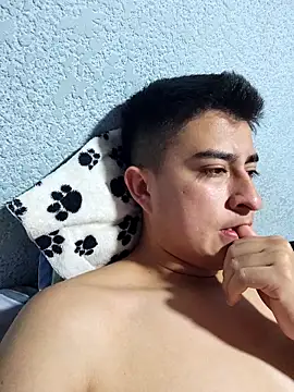 Snapshot of bittersweet777 chatting on 10.31.25 bittersweet777 online show from 10.31.25