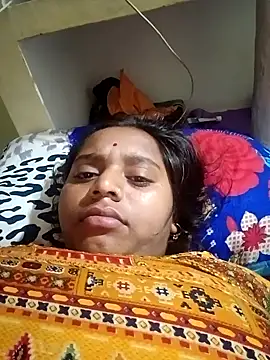 Snapshot of Hot_crety chatting on 11.01.25 Hot crety online show from 11.01.25