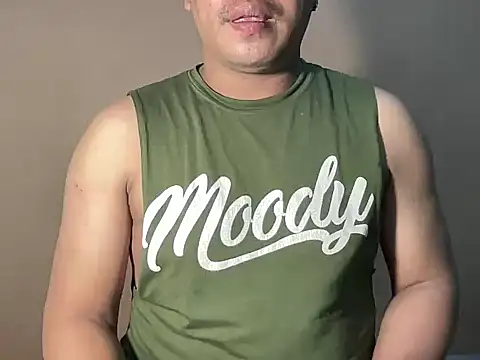 Snapshot of bigfatdaddy85 chatting on 11.16.25 bigfatdaddy85 online show from 11.16.25